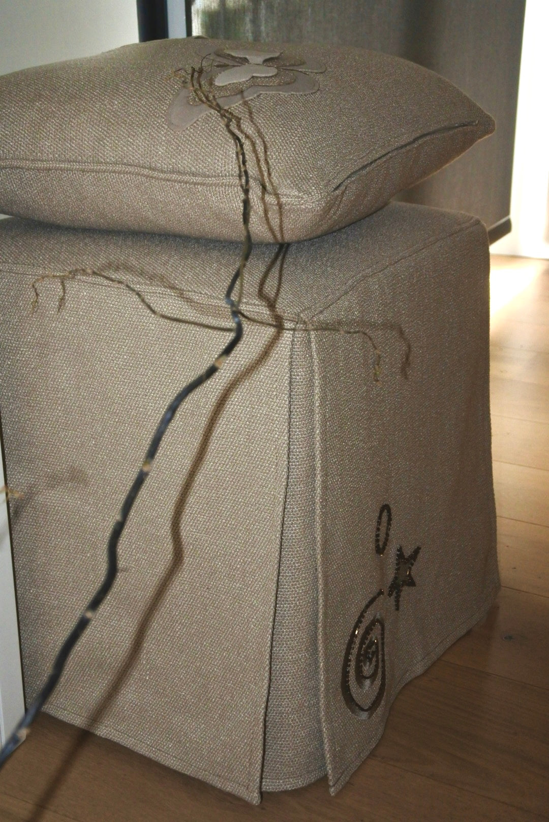 Stellula Ottoman
